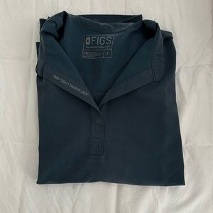FIGS scrub top